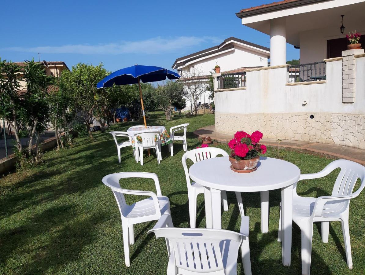 Apartamento Casa Vacanze Bergamotto & Limoni Drapia Exterior foto
